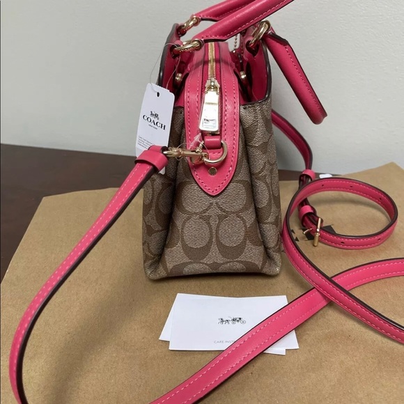 Coach Mini Lillie Carryall - Picture 4 of 8